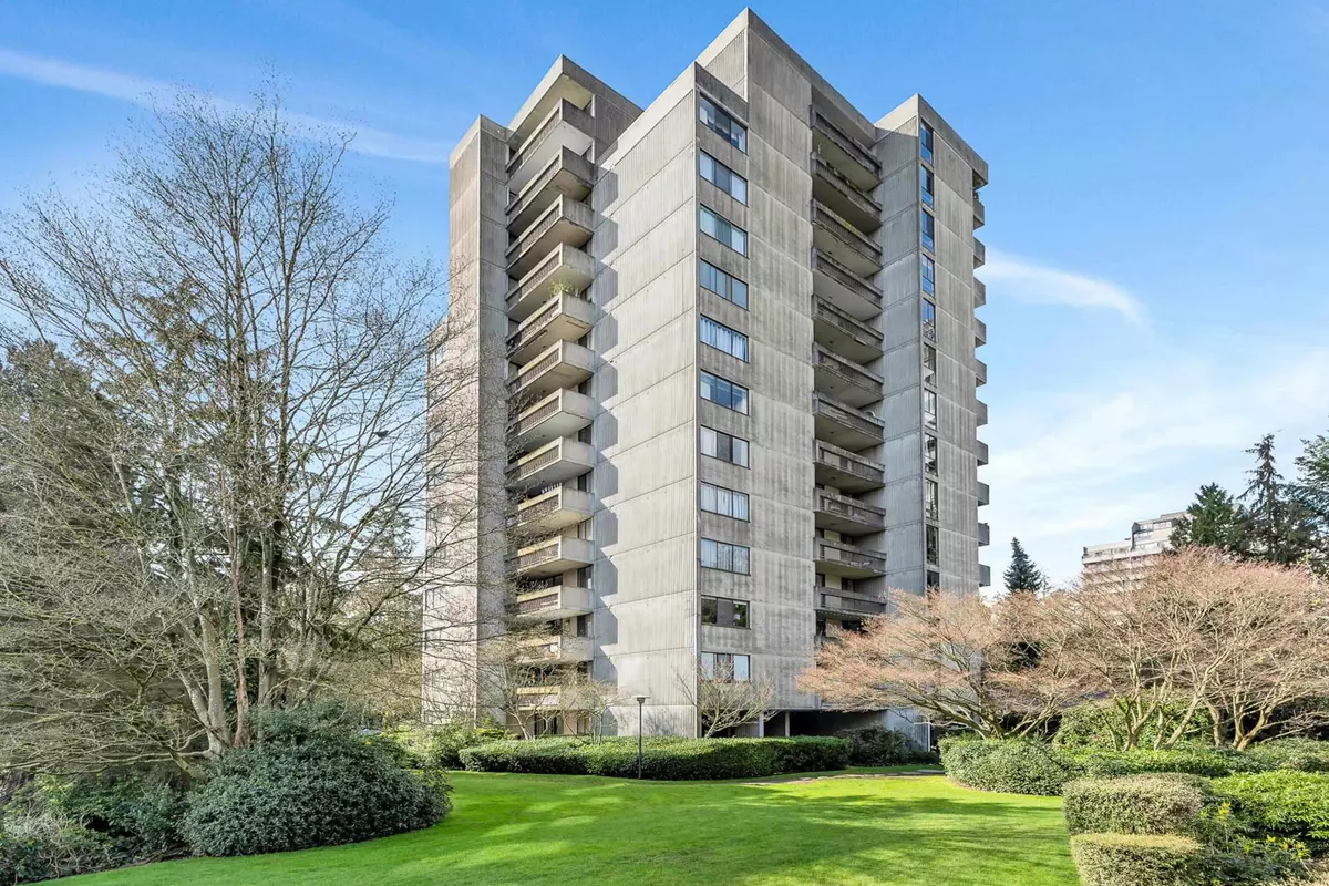 Burnaby, BC V5H 3Y8,6689 Willingdon AVE #1403