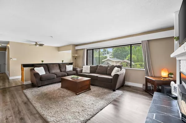 Langley, BC V3A 3R2,19691 49 AVE