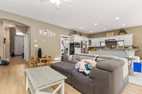 8004 Melburn DR Mission, BC V2V 7B6