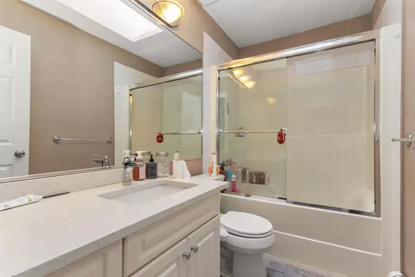 8004 Melburn DR Mission, BC V2V 7B6