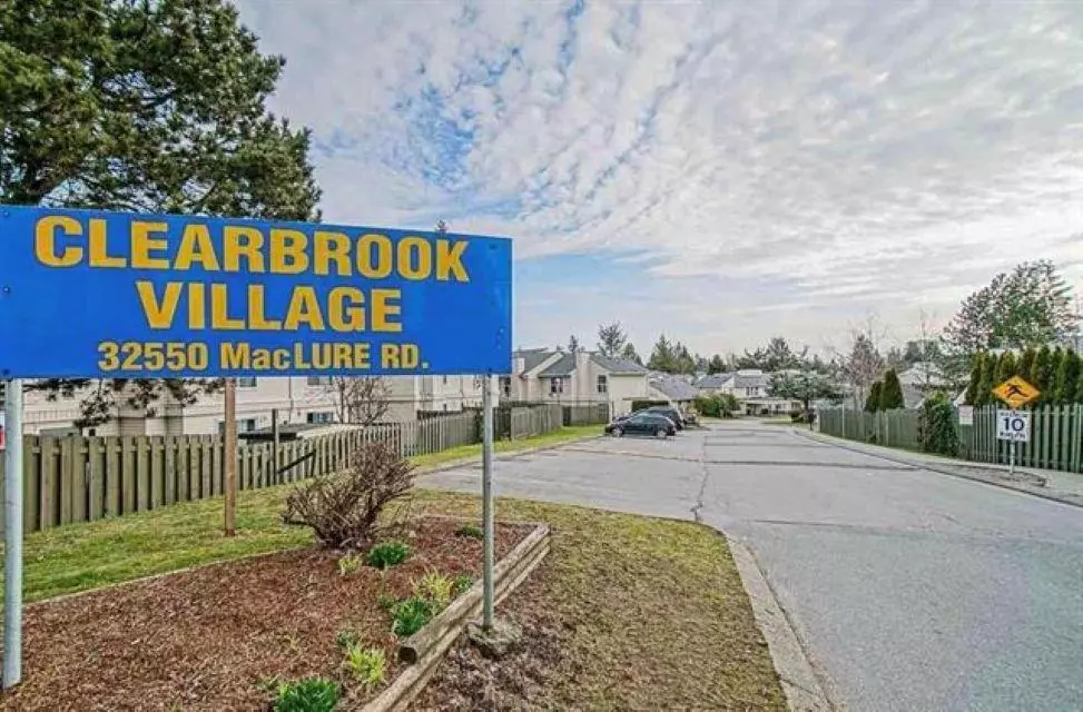 Abbotsford, BC V2T 4N3,32550 Maclure RD #201
