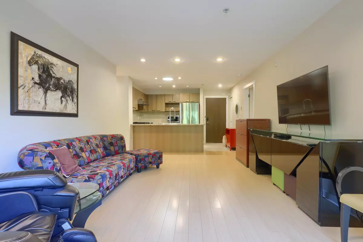 Richmond, BC V6X 0H5,9500 Odlin RD #103