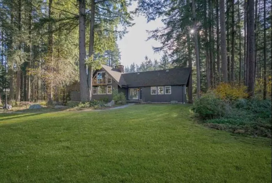 20264 27 AVE, Langley, BC V2Z 1X3