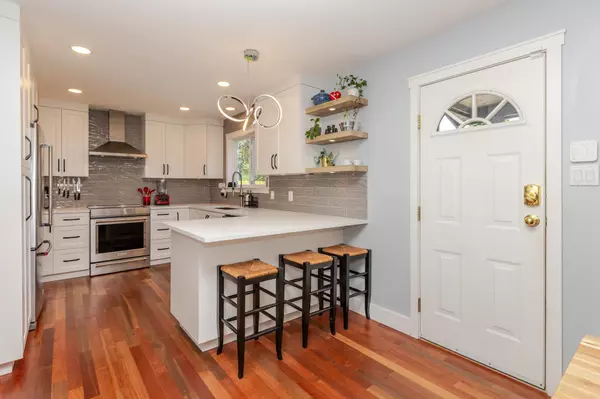 Port Coquitlam, BC V3H 1Y8,3632 Wellington ST