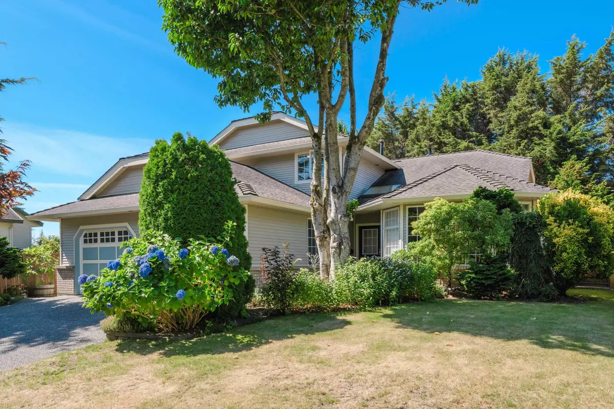 Surrey, BC V4A 9M8,925 161b ST