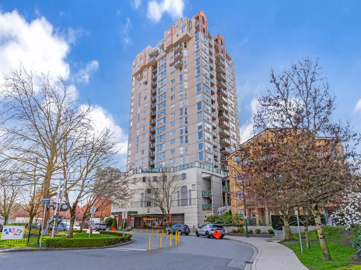 New Westminster, BC V3M 6W3,10 Laguna CT #2205