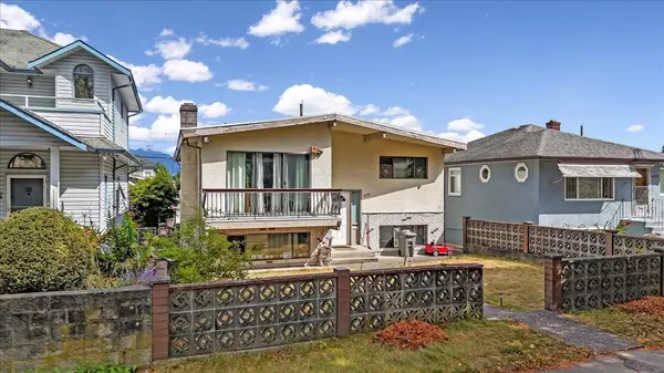 2593 E 25th AVE, Vancouver, BC V5R 1H2