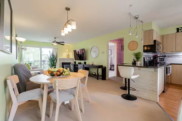 Surrey, BC V3V 8C8,12083 92a AVE #306