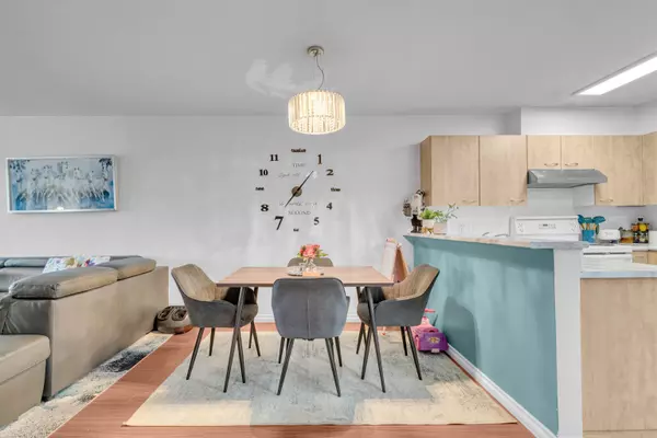 Vancouver, BC V5R 5J4,2973 Kingsway #102