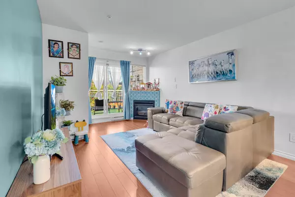 Vancouver, BC V5R 5J4,2973 Kingsway #102