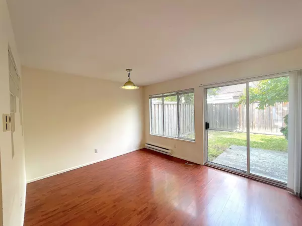 Richmond, BC V6Y 3X8,7660 Abercrombie DR #7