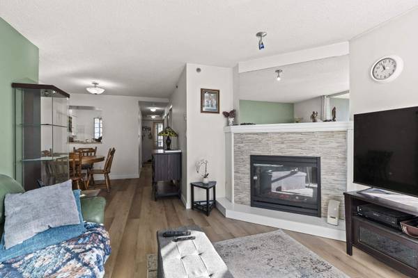 1771 Nelson ST #503, Vancouver, BC V6G 1M6