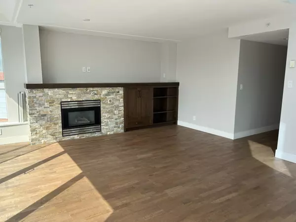 Vancouver, BC V6G 1Y3,1403 Beach AVE #PH