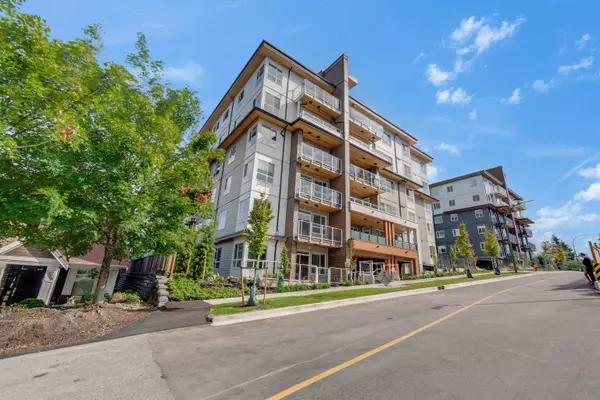 Coquitlam, BC V3J 0L9,723 Grover AVE #514