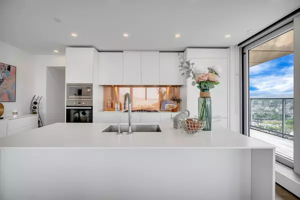 Vancouver, BC V6Z 0G5,1480 Howe ST #3602