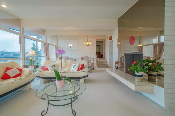 Vancouver, BC V6L 2H9,4807 Paton ST