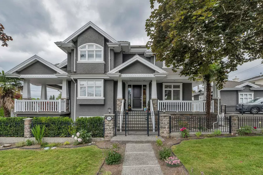7205 Union ST, Burnaby, BC V5A 1J1