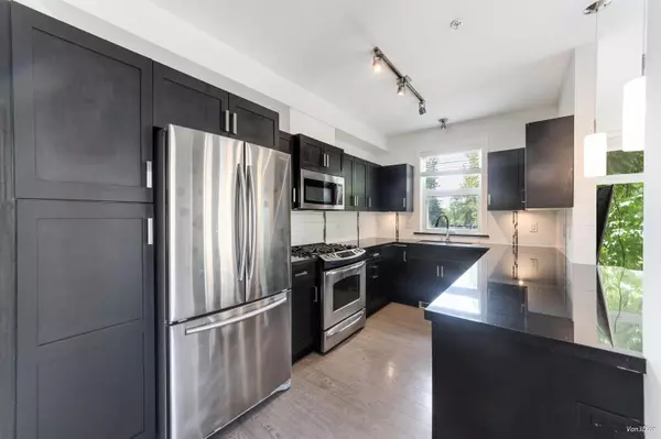 Langley, BC V3A 0H2,20068 Fraser HWY #214