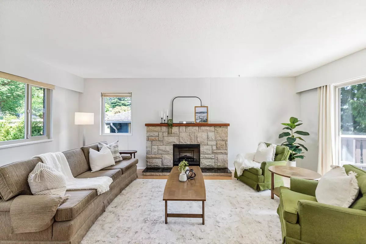 Port Moody, BC V3H 1S8,230 Harvard DR