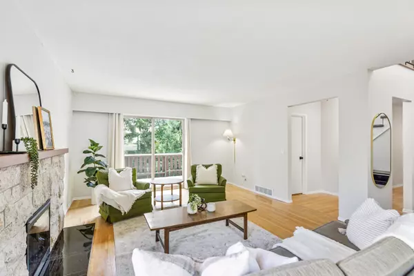 Port Moody, BC V3H 1S8,230 Harvard DR