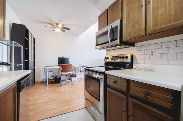 Abbotsford, BC V2T 4B1,2821 Tims ST #342