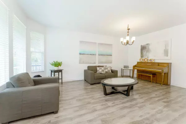 Maple Ridge, BC V2W 1W8,24386 101 AVE