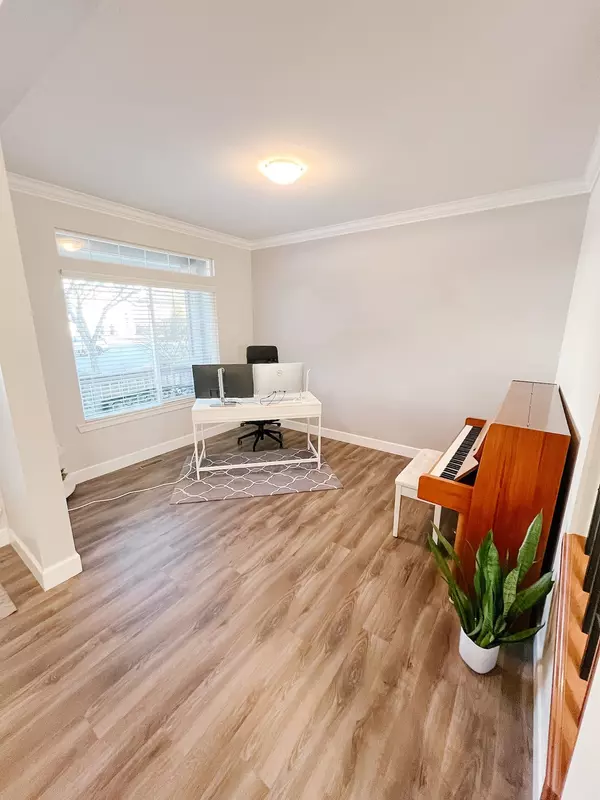 Langley, BC V2Y 3A1,20118 71a AVE