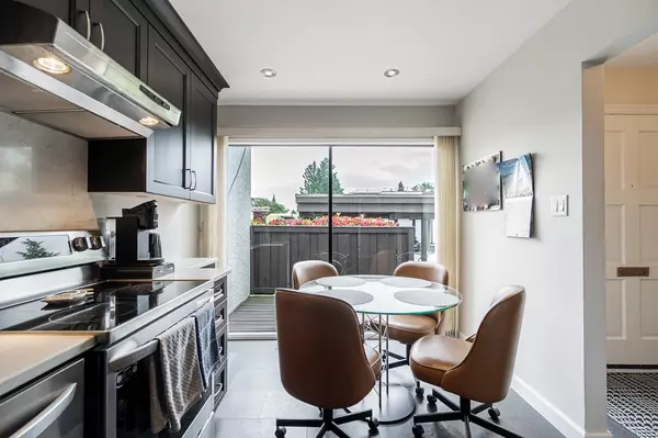 Burnaby, BC V5A 1R4,7379 Montecito DR