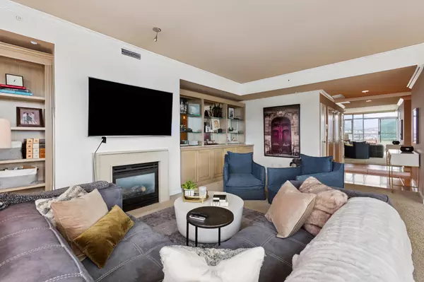 Vancouver, BC V6G 3L1,1616 Bayshore DR #PH2501