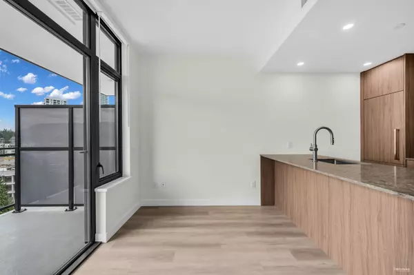 626 Claremont ST #1608 Coquitlam, BC V3J 3T4