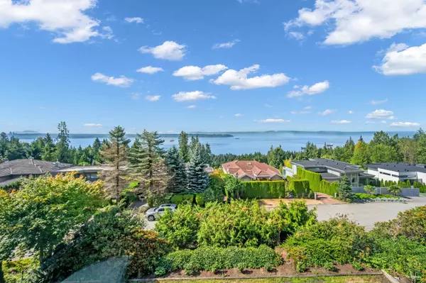 2662 Chelsea PL, West Vancouver, BC V7S 3E5