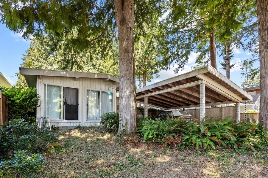 14109 Blackburn AVE, White Rock, BC V4B 2Z6