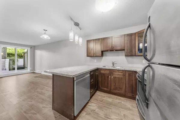 Coquitlam, BC V3K 6S5,450 Bromley ST #215