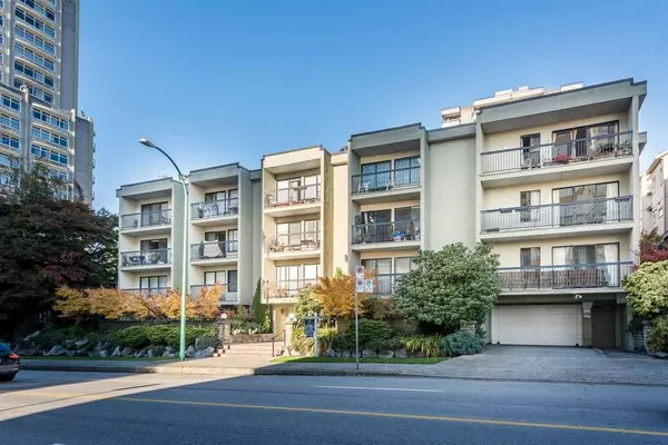 1215 Pacific ST #312, Vancouver, BC V6E 3W6