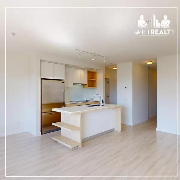 North Vancouver, BC V7L 0C6,111 E 3rd ST #301