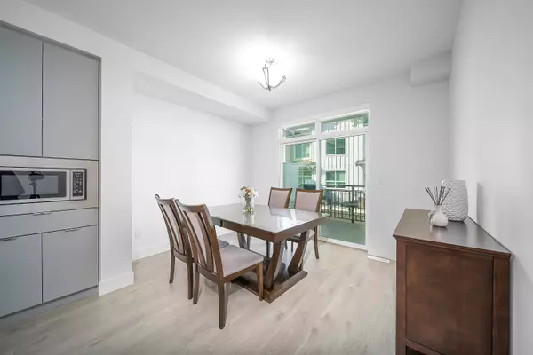 Surrey, BC V3Z 1J3,16561 17a AVE #50