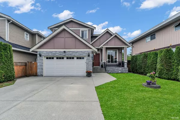 3768 Jambor CT, Burnaby, BC V5G 0A8