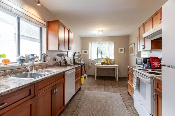 Richmond, BC V7E 6B8,3171 Chatham ST