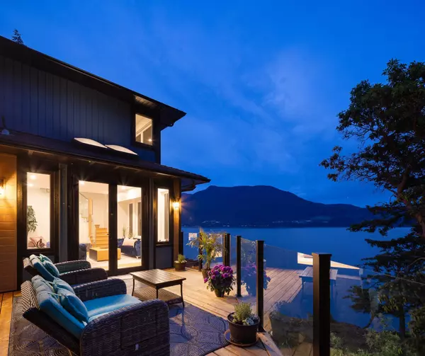 Bowen Island, BC V0N 1G1,1531 Eagle Cliff RD