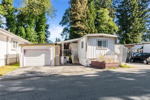 52 4200 Dewdney Trunk RD, Coquitlam, BC V3K 2X8