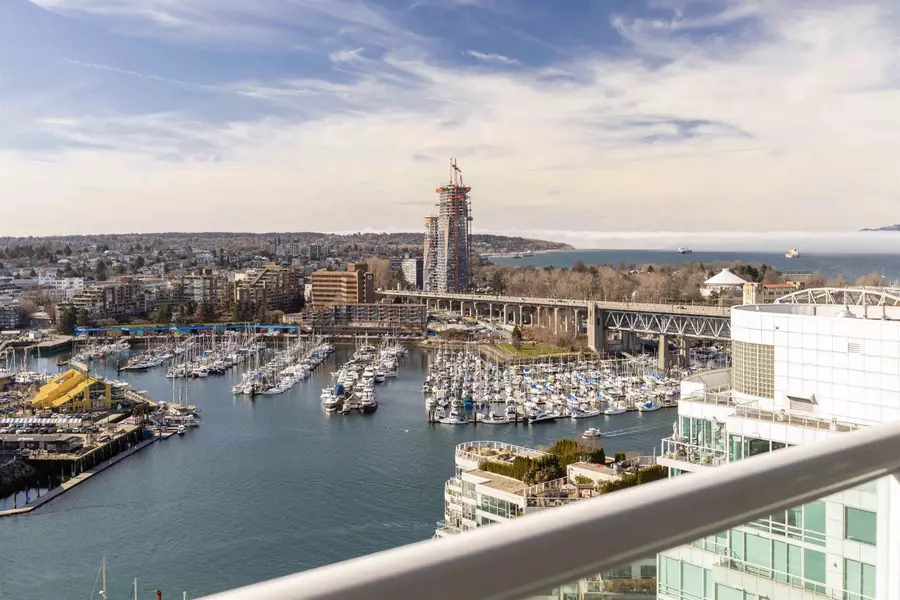 1500 Howe ST #2302, Vancouver, BC V6Z 2N1