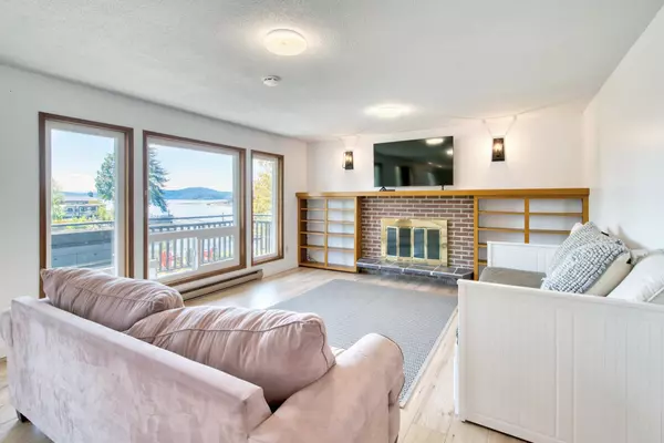 Halfmoon Bay, BC V7Z 1E9,5639 O'brian RD