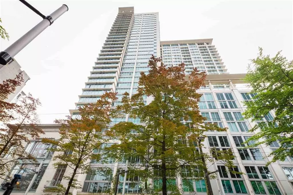 Vancouver, BC V6C 3T3,610 Granville ST #807