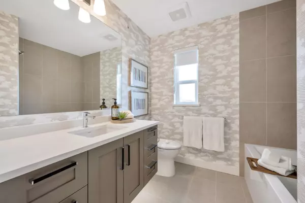 8433 203a ST #38 Langley, BC V2Y 2B7