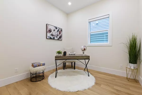 Langley, BC V2Y 2A8,20158 82 AVE