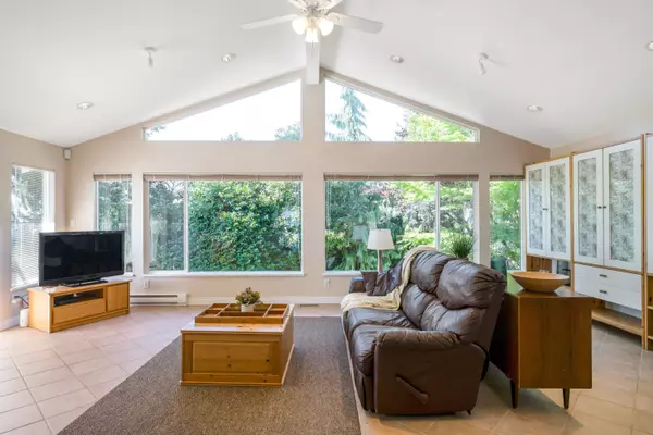 Delta, BC V4C 6S8,10601 Hermosa DR