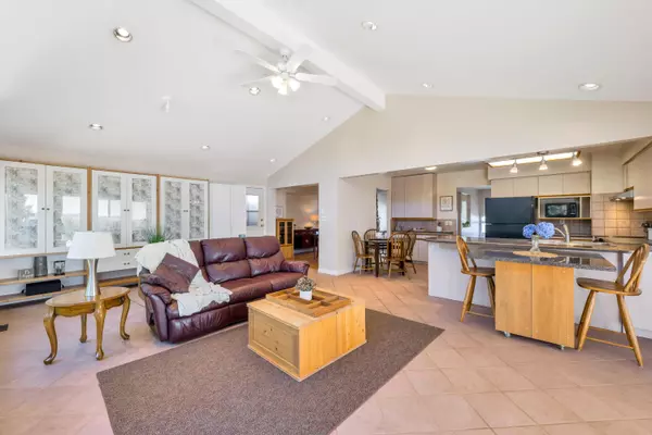 10601 Hermosa DR, Delta, BC V4C 6S8