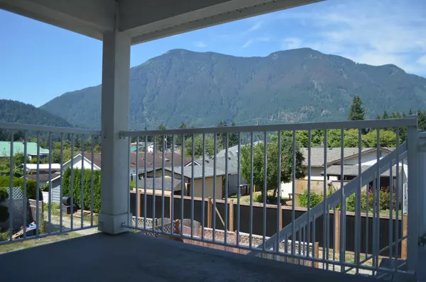 539 Douglas ST Hope, BC V0X 1L0