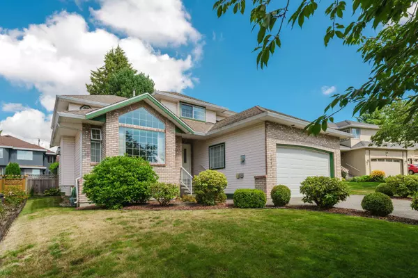 8165 154 ST, Surrey, BC V3S 7X8