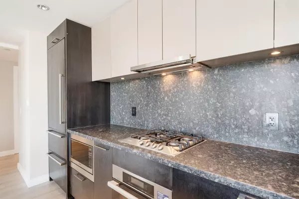 Vancouver, BC V6B 0L1,1372 Seymour ST #3603